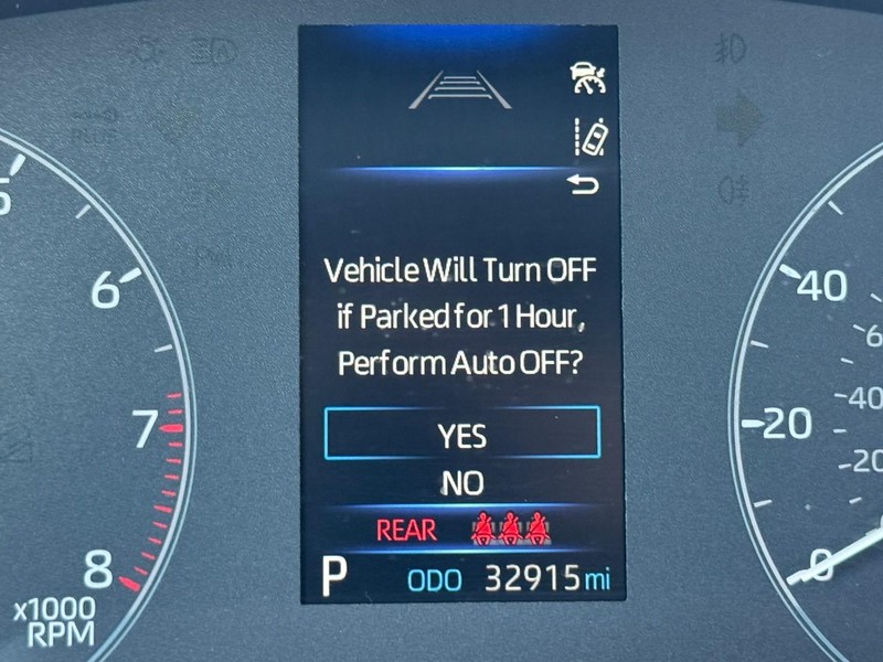 Toyota Corolla Vehicle Full-screen Gallery Image 18