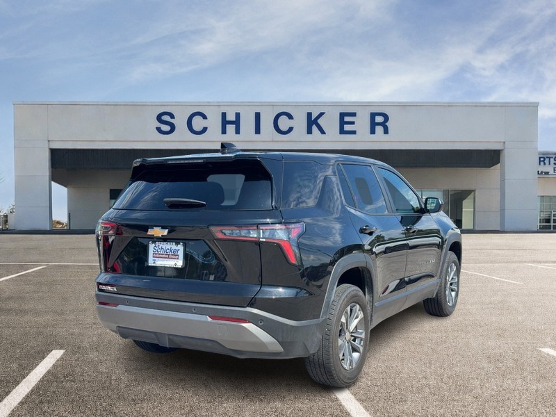 Chevrolet Equinox Vehicle Full-screen Gallery Image 03