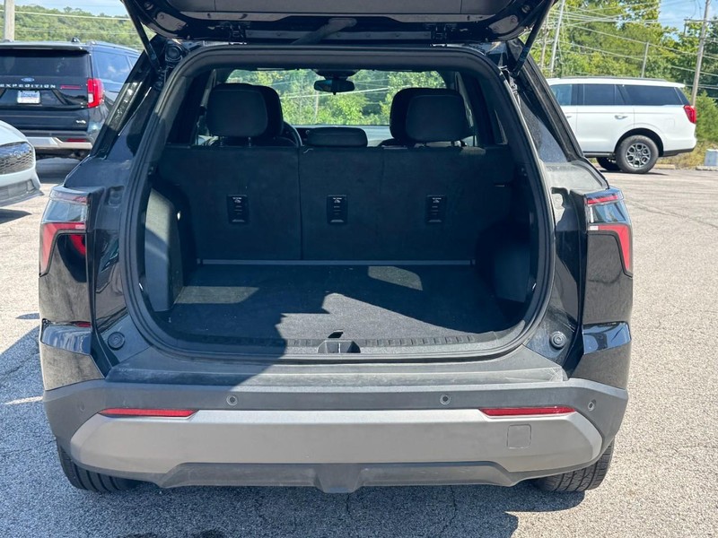 Chevrolet Equinox Vehicle Full-screen Gallery Image 05