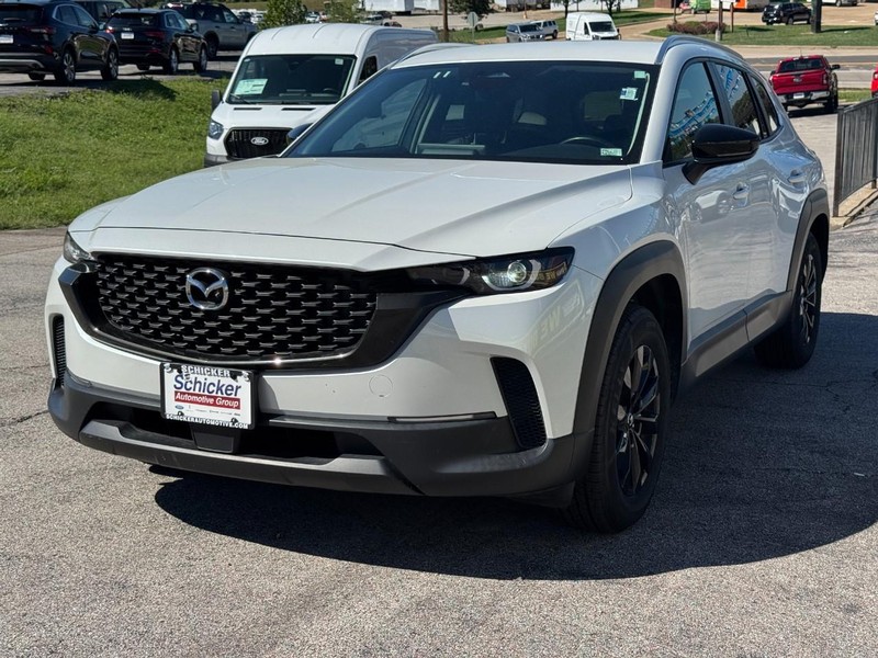 Mazda CX-50 Vehicle Full-screen Gallery Image 08