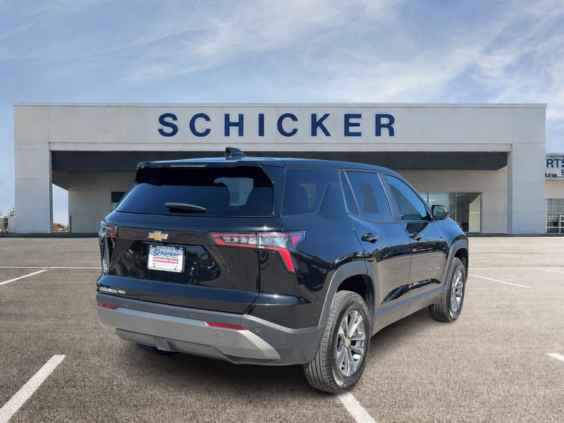 Chevrolet Equinox Vehicle Full-screen Gallery Image 03