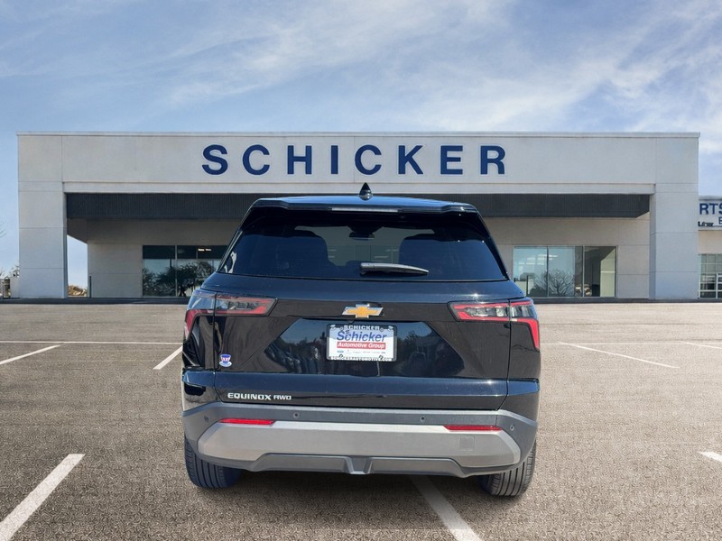 Chevrolet Equinox Vehicle Full-screen Gallery Image 04