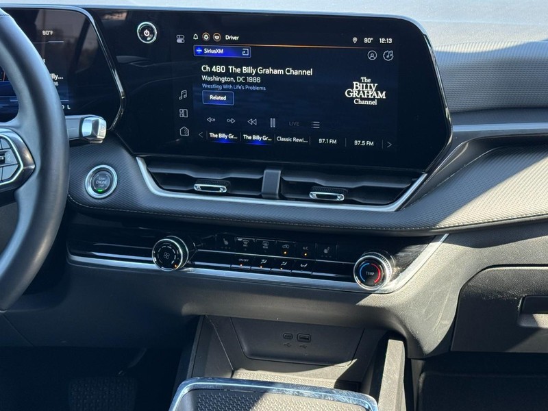 Chevrolet Equinox Vehicle Full-screen Gallery Image 31