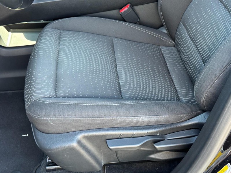 Chevrolet Equinox Vehicle Full-screen Gallery Image 39