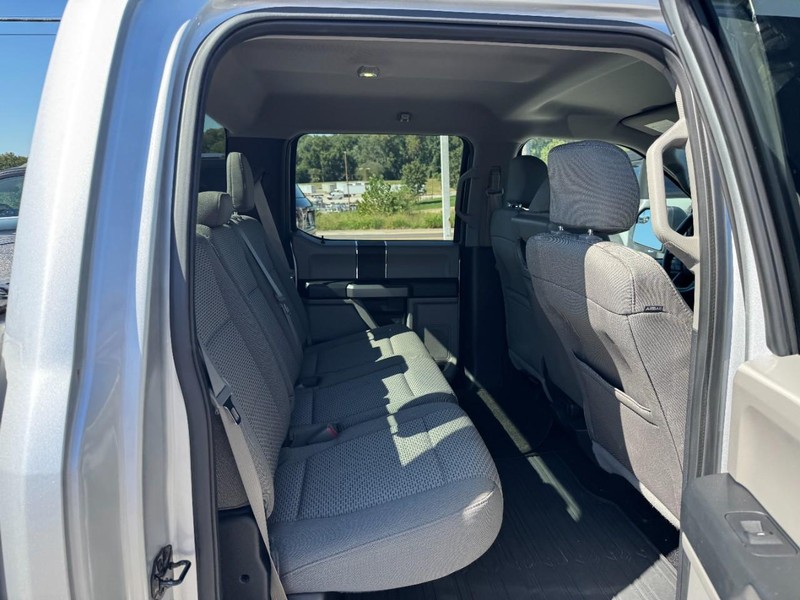 Ford F-150 Vehicle Full-screen Gallery Image 10