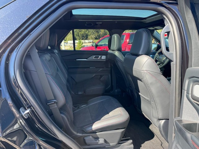 2026 Ford Explorer ST - Photo 9