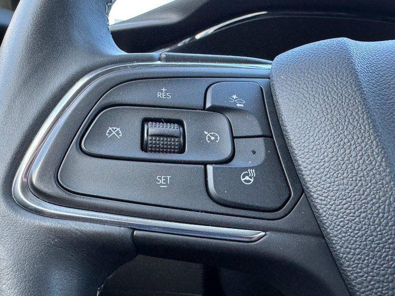Buick Envision Vehicle Full-screen Gallery Image 16