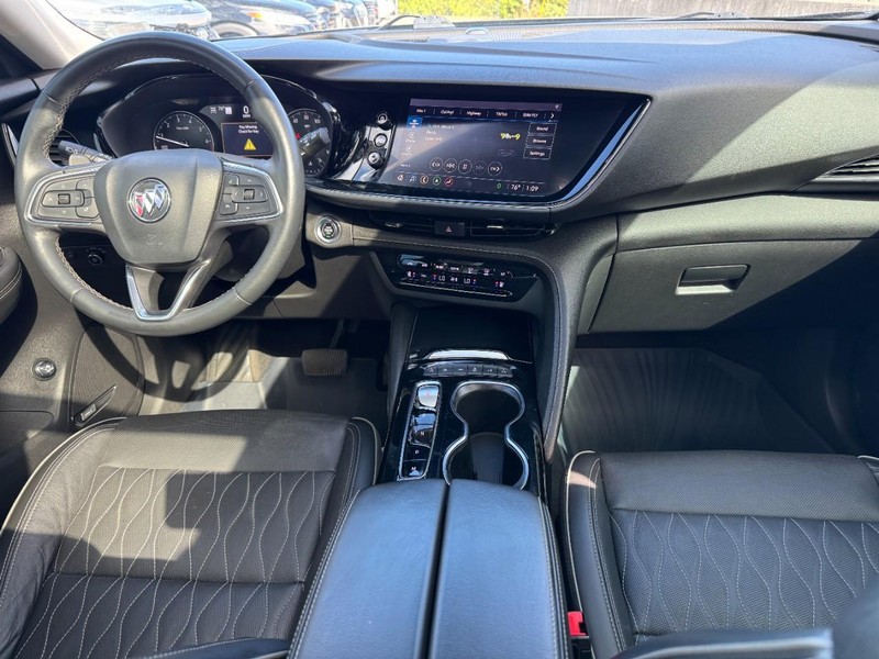 Buick Envision Vehicle Full-screen Gallery Image 11