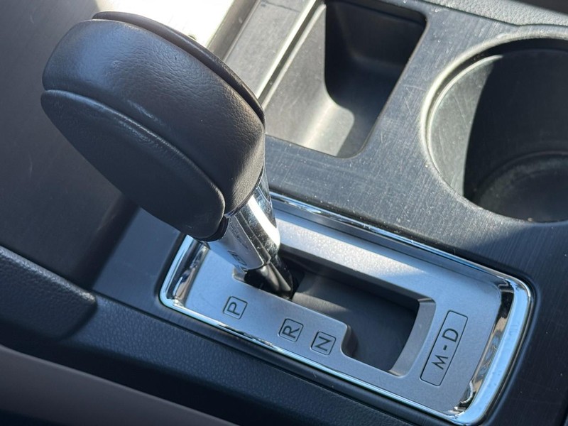 Subaru Outback Vehicle Full-screen Gallery Image 19