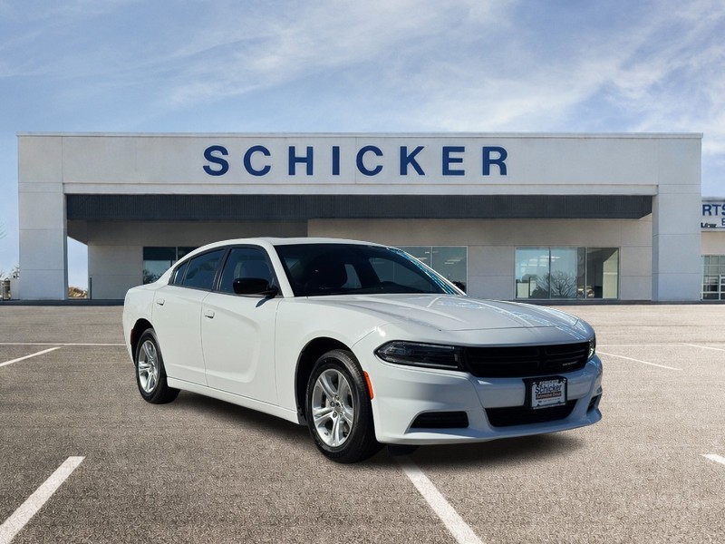 Dodge Charger Vehicle Full-screen Gallery Image 01