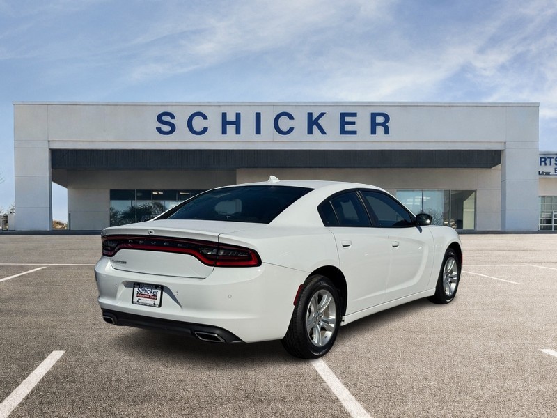 Dodge Charger Vehicle Full-screen Gallery Image 03