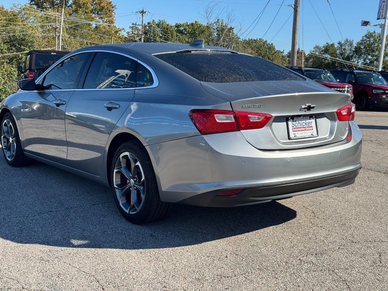 Chevrolet Malibu Vehicle Full-screen Gallery Image 07