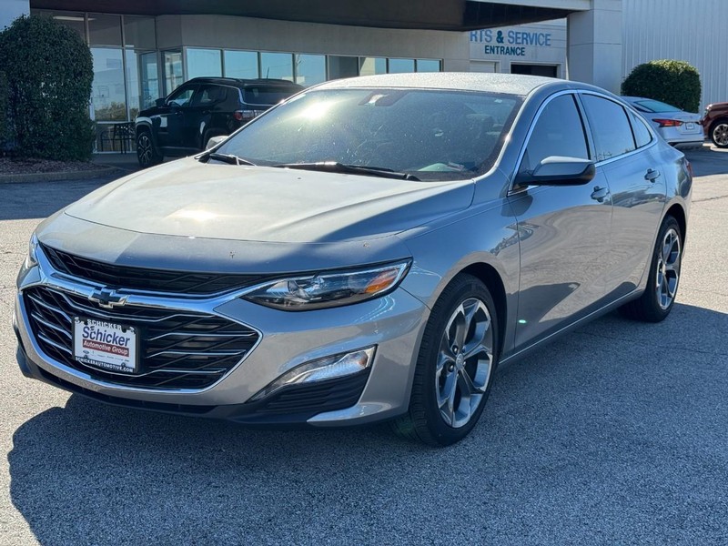 Chevrolet Malibu Vehicle Full-screen Gallery Image 09