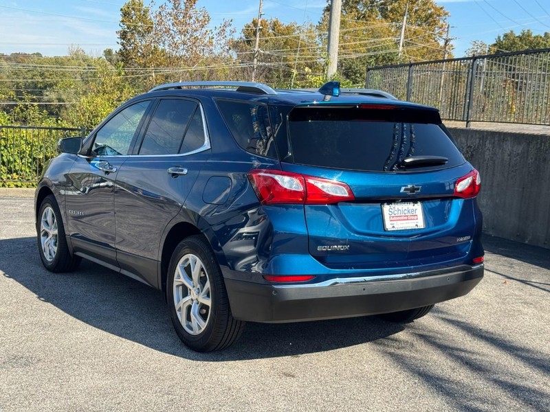 Chevrolet Equinox Vehicle Full-screen Gallery Image 06