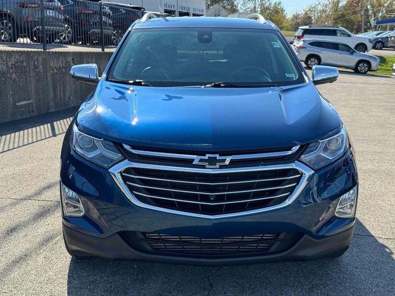 Chevrolet Equinox Vehicle Full-screen Gallery Image 09