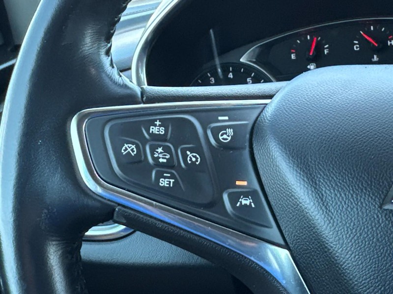Chevrolet Equinox Vehicle Full-screen Gallery Image 18
