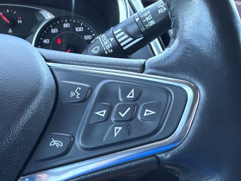 Chevrolet Equinox Vehicle Full-screen Gallery Image 19
