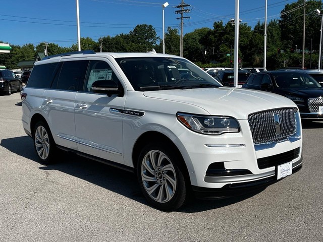 2024 Lincoln Navigator Reserve at Chris Auffenberg Ford Lincoln in Washington MO