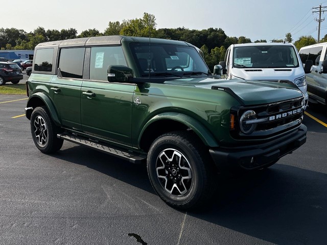 2024 Ford Bronco Outer Banks at Chris Auffenberg Ford Lincoln in Washington MO