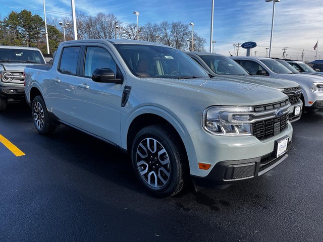 2024 Ford Maverick LARIAT at Chris Auffenberg Ford Lincoln in Washington MO