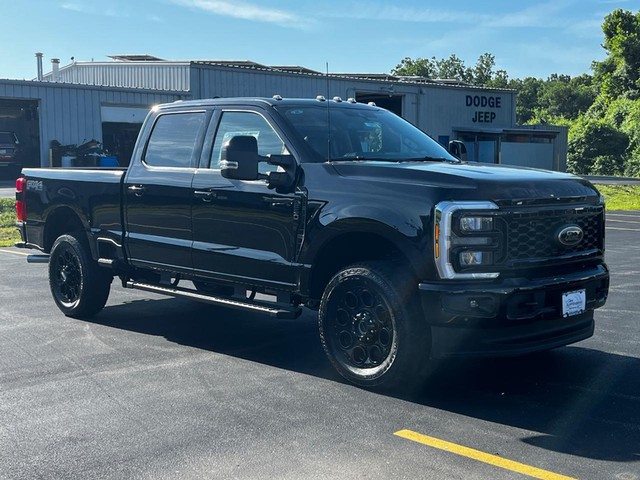 2025 Ford Super Duty F-250 SRW LARIAT at Chris Auffenberg Ford Lincoln in Washington MO