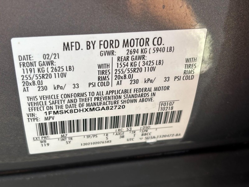 Ford Explorer Vehicle Full-screen Gallery Image 27