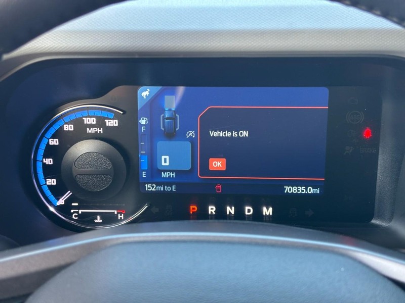 Ford Bronco Vehicle Full-screen Gallery Image 19