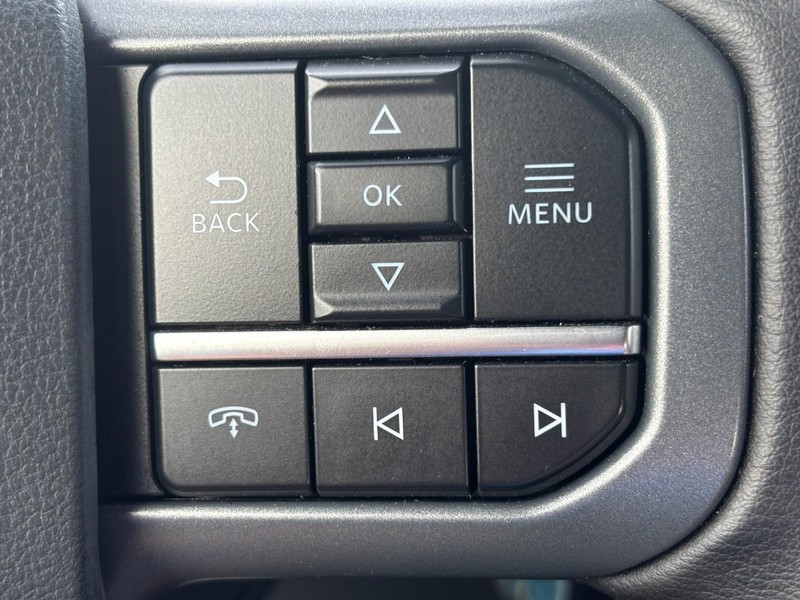 Ford F-150 Vehicle Full-screen Gallery Image 19