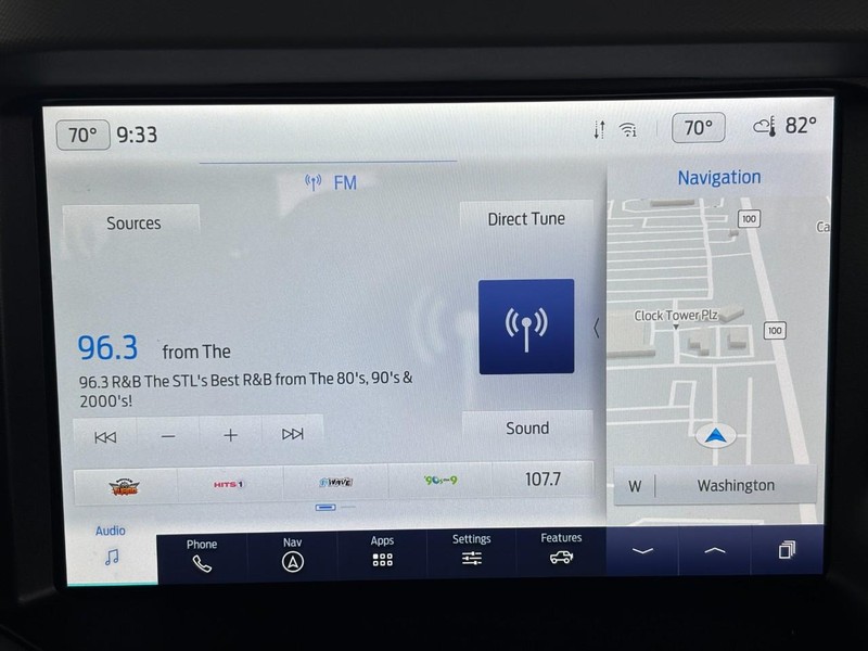 Ford Bronco Vehicle Full-screen Gallery Image 13