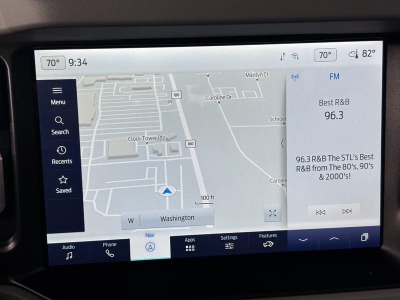 Ford Bronco Vehicle Full-screen Gallery Image 22