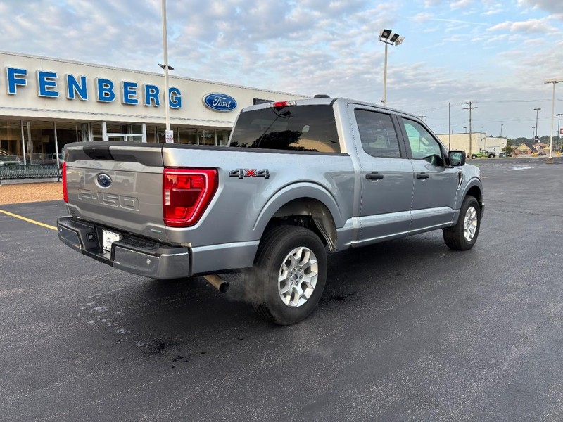 Ford F-150 Vehicle Full-screen Gallery Image 03