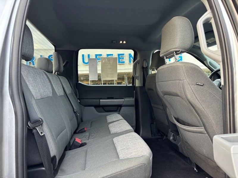 Ford F-150 Vehicle Full-screen Gallery Image 10