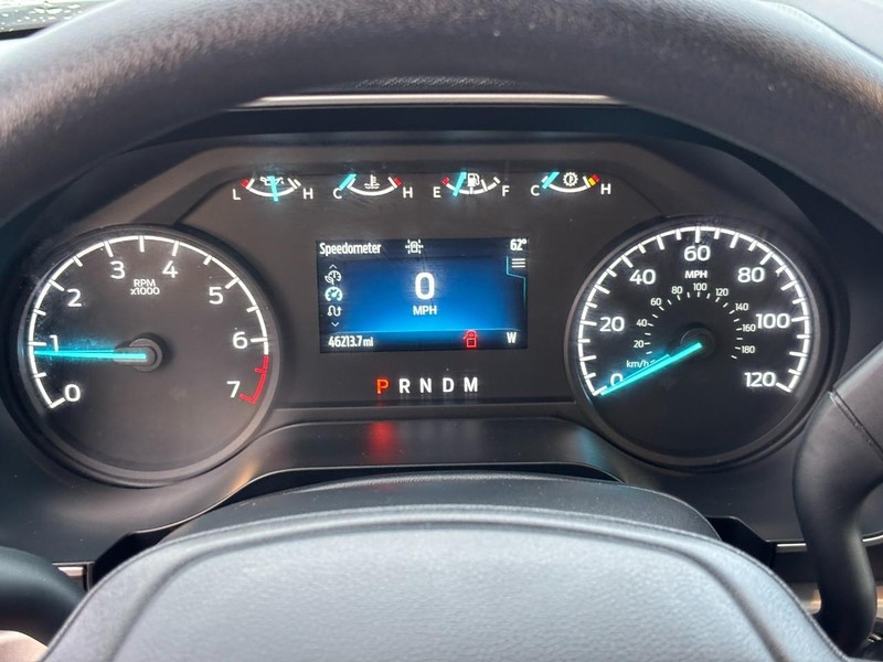 Ford F-150 Vehicle Full-screen Gallery Image 19