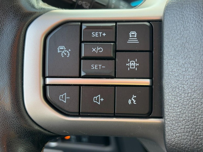 Ford Expedition Vehicle Full-screen Gallery Image 18