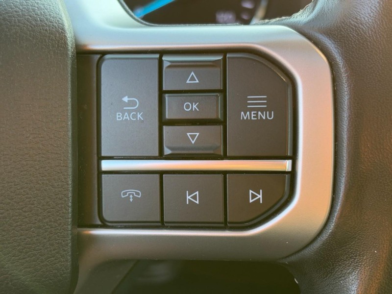 Ford Expedition Vehicle Full-screen Gallery Image 19