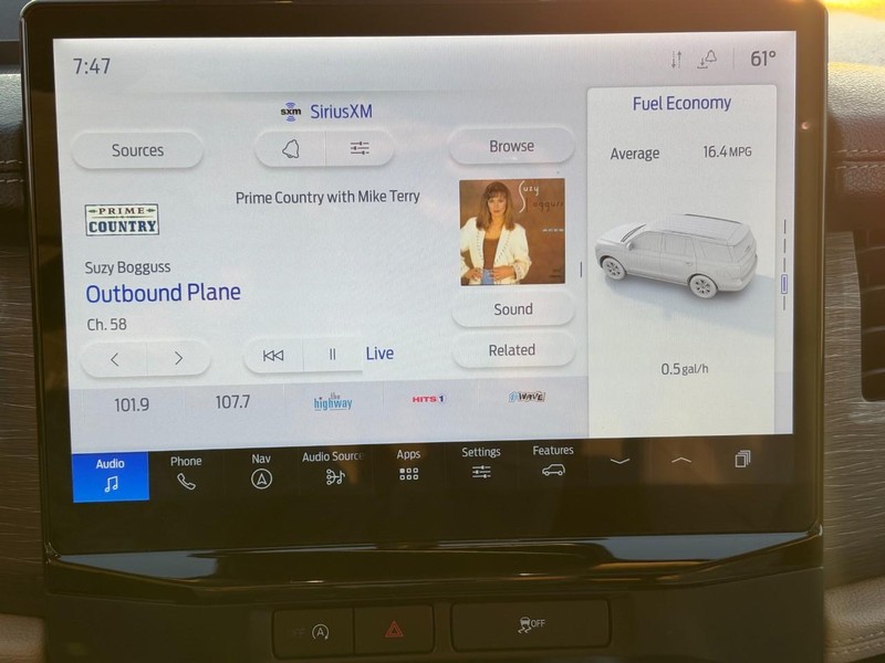 Ford Expedition Vehicle Full-screen Gallery Image 21