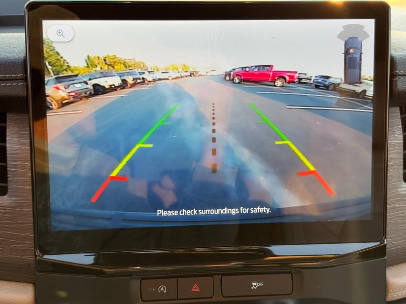 Ford Expedition Vehicle Full-screen Gallery Image 22