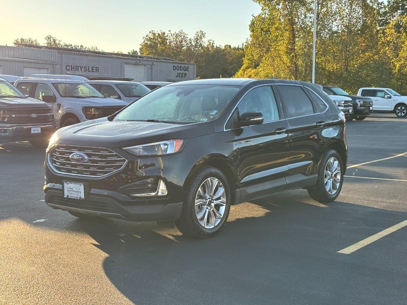 Ford Edge Vehicle Full-screen Gallery Image 08