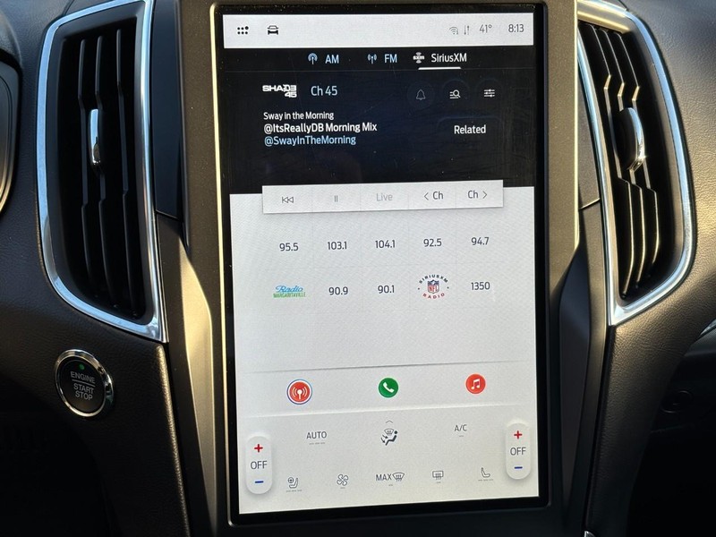 Ford Edge Vehicle Full-screen Gallery Image 20