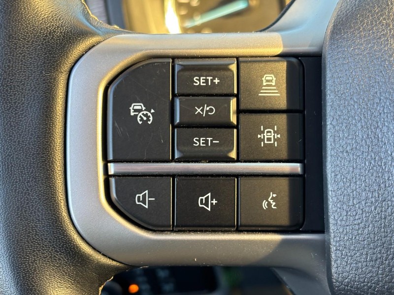 Ford Expedition Vehicle Full-screen Gallery Image 18