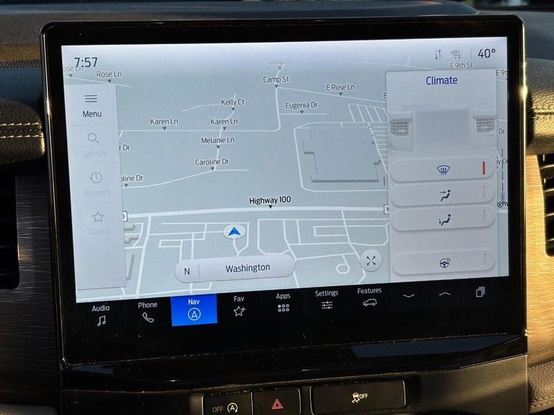 Ford Expedition Vehicle Full-screen Gallery Image 23