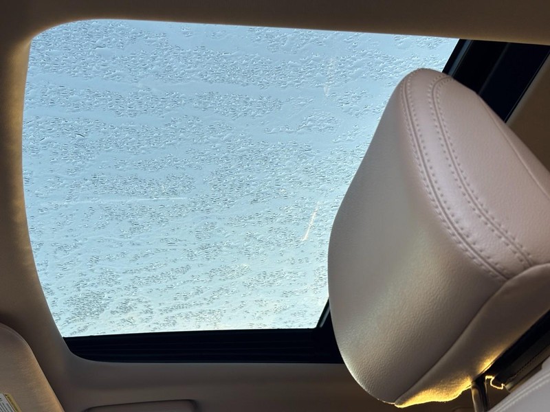 Ford Expedition Vehicle Full-screen Gallery Image 28