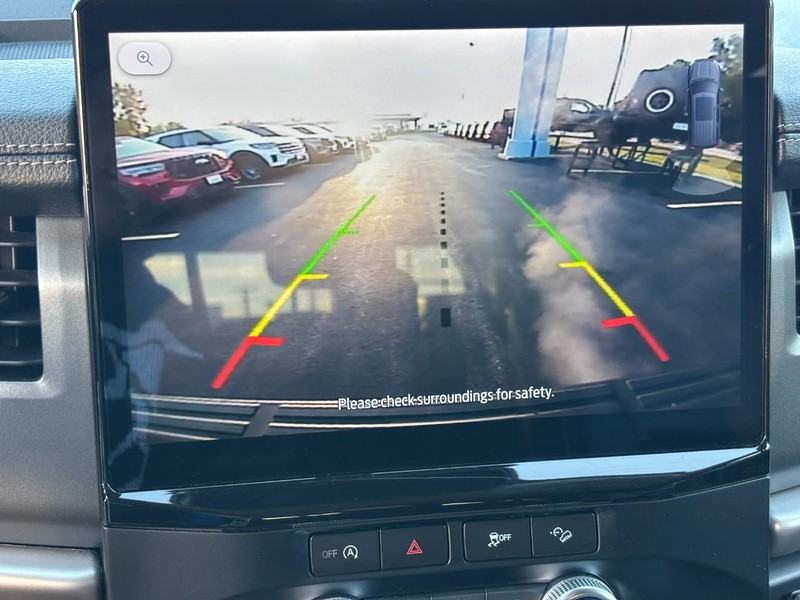 Ford Expedition Max Vehicle Full-screen Gallery Image 22