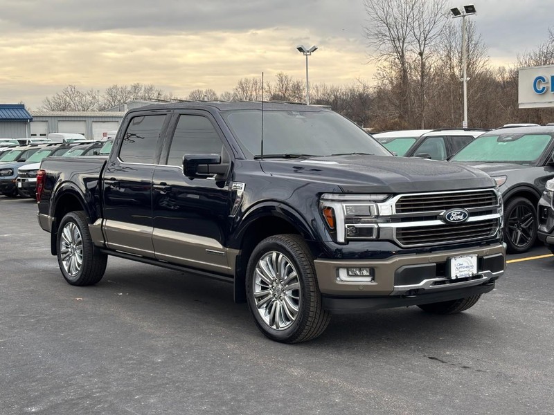 Ford F-150 Vehicle Full-screen Gallery Image 02