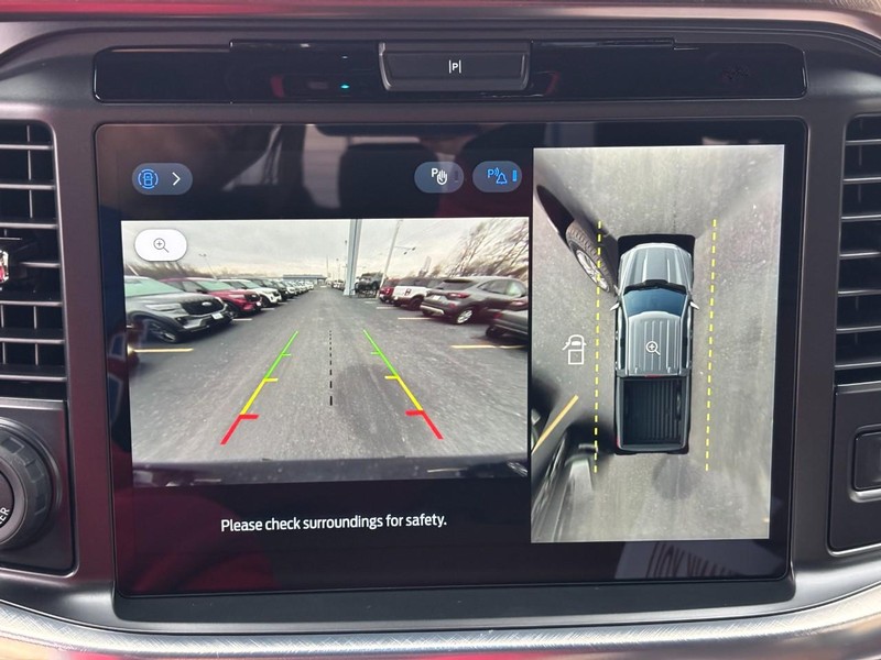 Ford F-150 Vehicle Full-screen Gallery Image 21