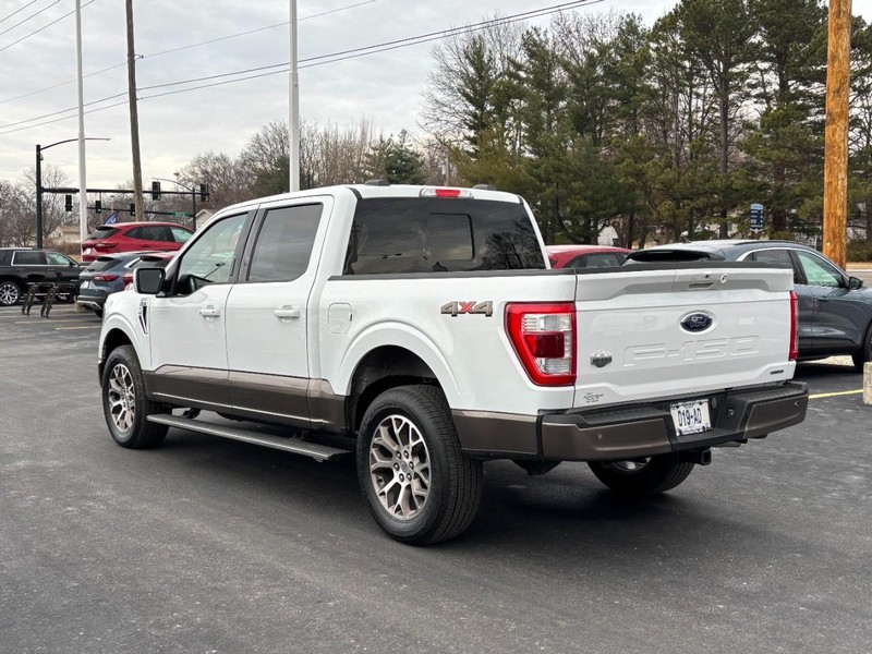 Ford F-150 Vehicle Full-screen Gallery Image 06