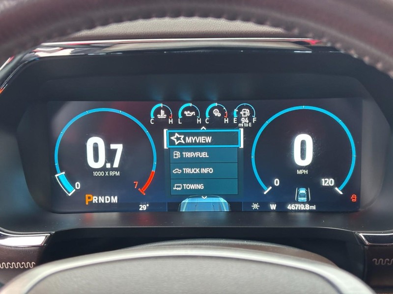 Ford F-150 Vehicle Full-screen Gallery Image 18