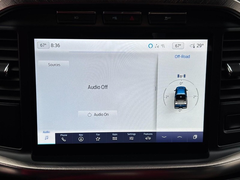 Ford F-150 Vehicle Full-screen Gallery Image 19