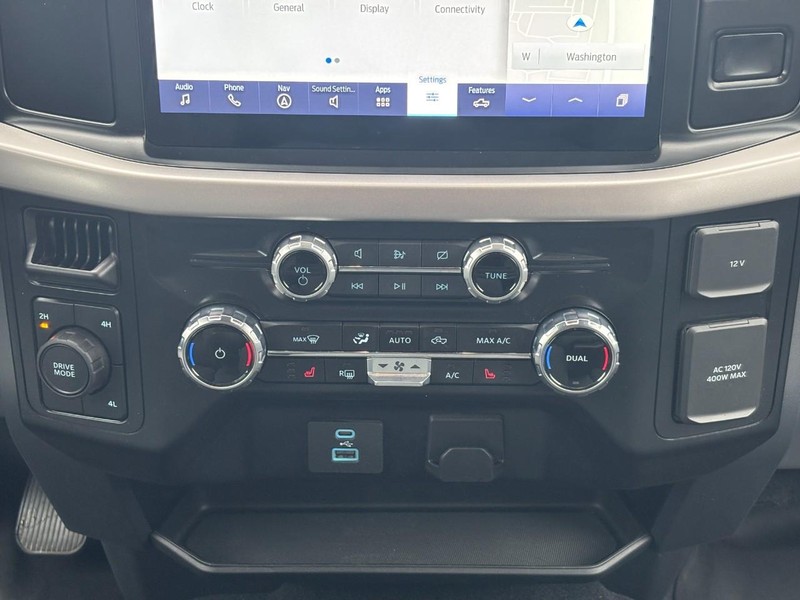 Ford F-150 Vehicle Full-screen Gallery Image 13