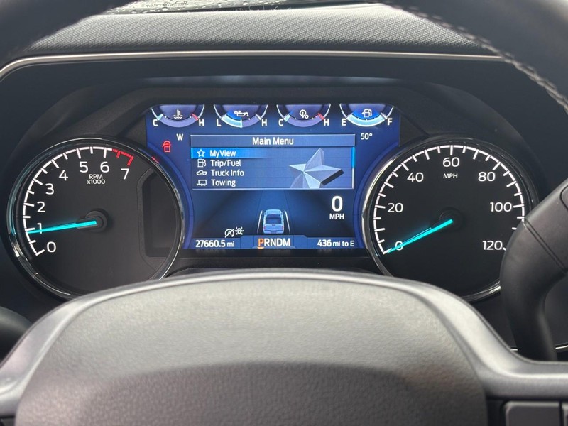 Ford F-150 Vehicle Full-screen Gallery Image 18